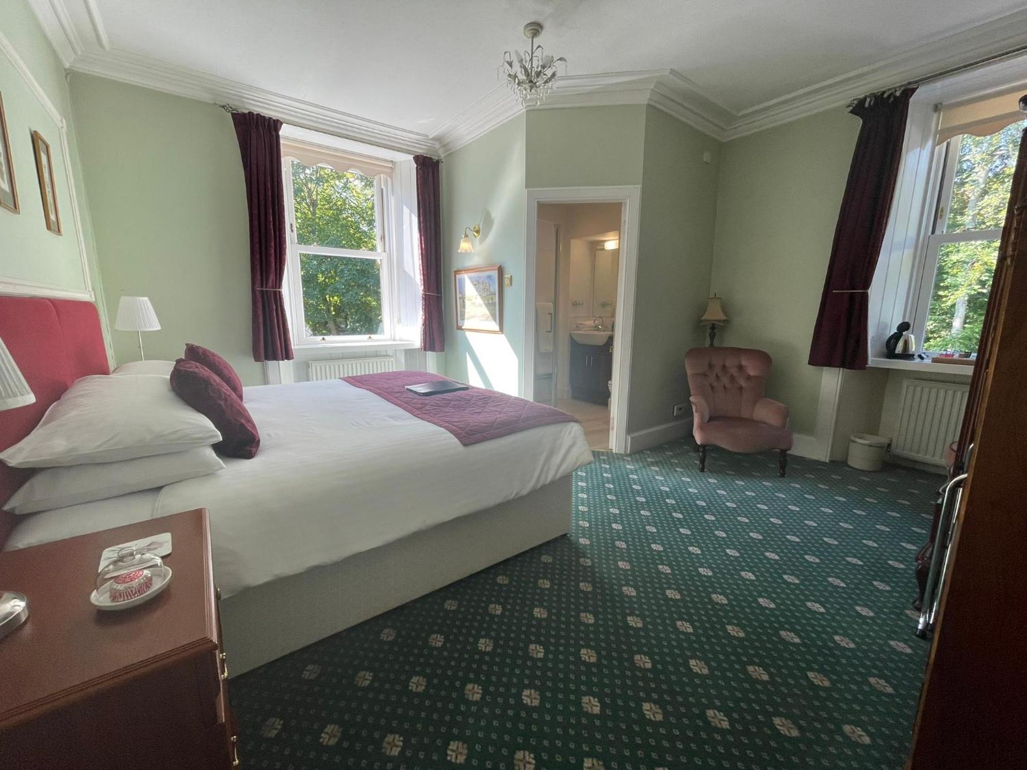 Ravenscourt House, Guest House Grantown-on-Spey Exterior foto