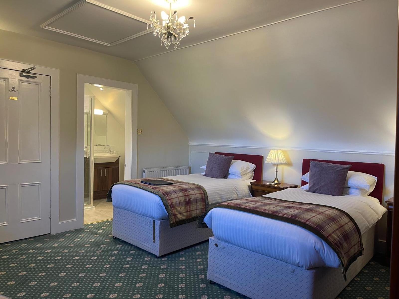 Ravenscourt House, Guest House Grantown-on-Spey Exterior foto